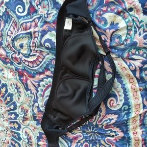 Women's athletic bra